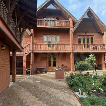 Продается Дом, 378 м²