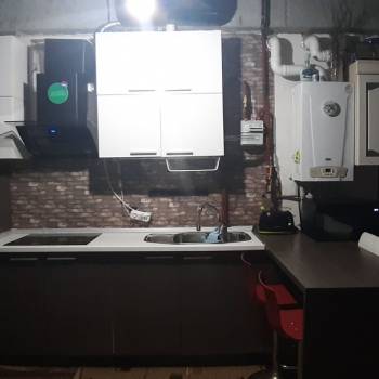 Продается 1-комнатная квартира, 63 м²