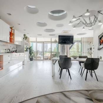 Продается 3-х комнатная квартира, 150 м²