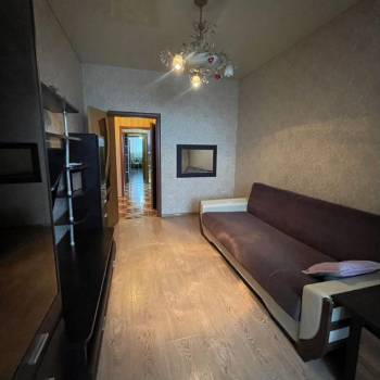 Продается 1-комнатная квартира, 56 м²