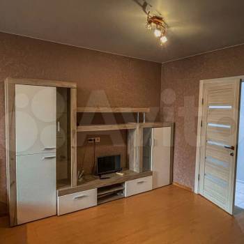 Продается 1-комнатная квартира, 48,8 м²