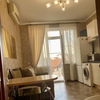 Сдается 1-комнатная квартира, 53 м²