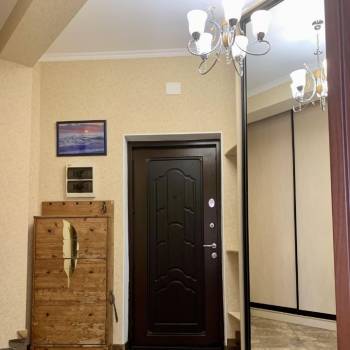 Сдается 1-комнатная квартира, 53 м²