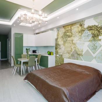 Продается 1-комнатная квартира, 93,6 м²