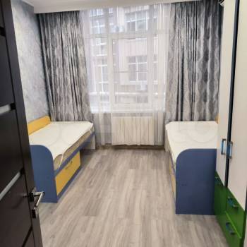 Продается Многокомнатная квартира, 75,4 м²