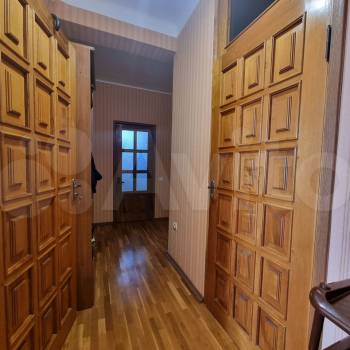 Продается Многокомнатная квартира, 68 м²