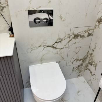 Сдается 2-х комнатная квартира, 500 м²