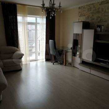 Сдается 2-х комнатная квартира, 78 м²