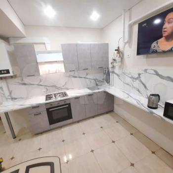 Сдается Многокомнатная квартира, 60 м²