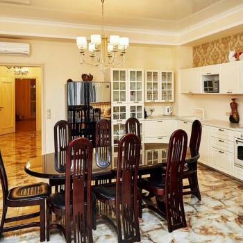 Сдается Многокомнатная квартира, 150 м²