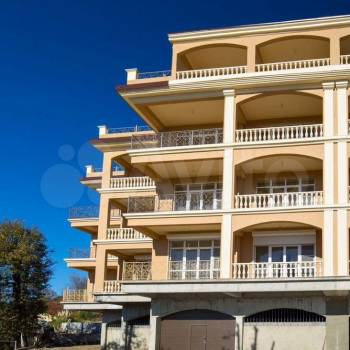 Сдается Многокомнатная квартира, 150 м²