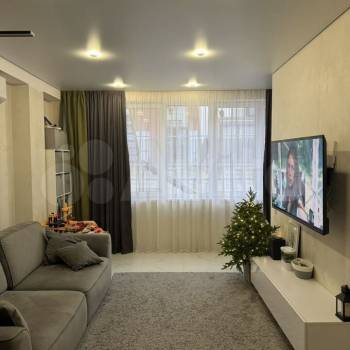 Сдается 1-комнатная квартира, 47 м²