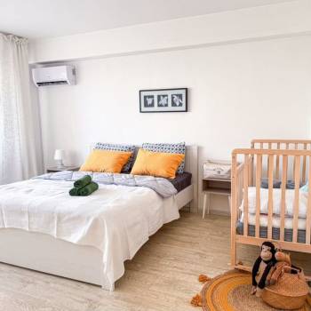 Сдается 2-х комнатная квартира, 77 м²