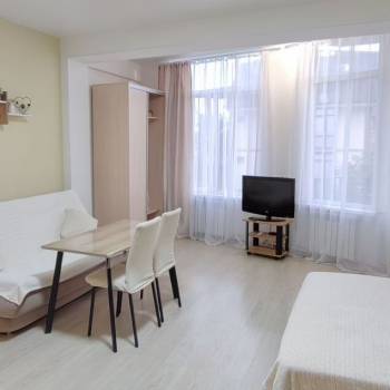 Сдается 1-комнатная квартира, 42 м²