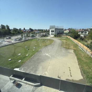 Сдается Нежилое помещение, 240 м²