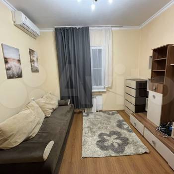 Сдается 1-комнатная квартира, 35 м²