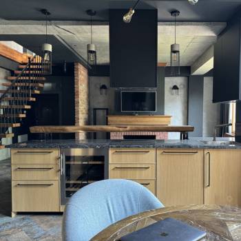 Сдается Многокомнатная квартира, 130 м²