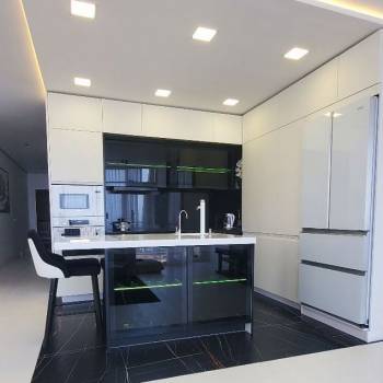 Продается Многокомнатная квартира, 120 м²