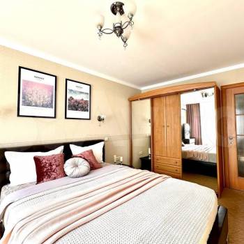 Сдается Многокомнатная квартира, 110 м²