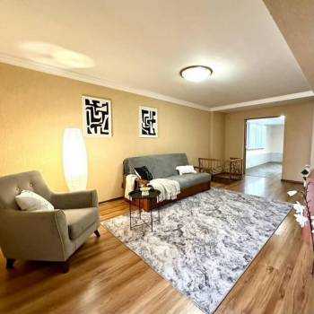 Сдается Многокомнатная квартира, 110 м²