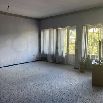 Продается Многокомнатная квартира, 165,4 м²