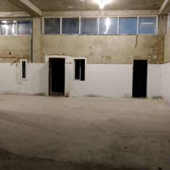 Сдается Нежилое помещение, 300 м²