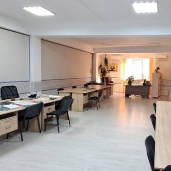 Сдается Нежилое помещение, 90 м²