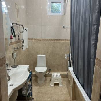 Сдается 1-комнатная квартира, 50 м²