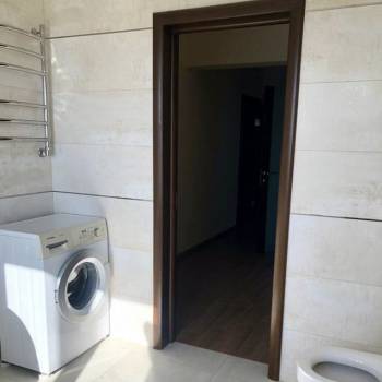 Сдается 2-х комнатная квартира, 100 м²