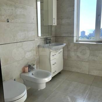 Сдается 2-х комнатная квартира, 100 м²