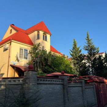 Продается Дом, 180 м²