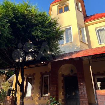 Продается Дом, 180 м²