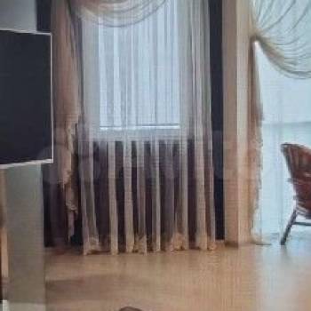 Продается 1-комнатная квартира, 49,6 м²