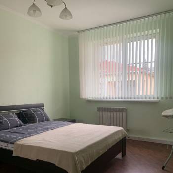 Сдается Многокомнатная квартира, 200 м²