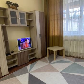 Сдается Многокомнатная квартира, 200 м²