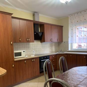 Сдается Многокомнатная квартира, 200 м²