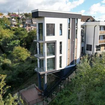 Продается Дом, 242 м²