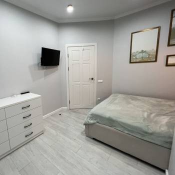 Сдается Многокомнатная квартира, 100 м²