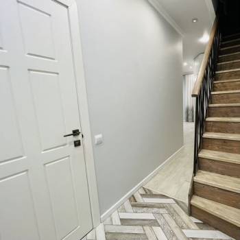 Сдается Многокомнатная квартира, 100 м²