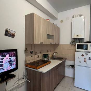 Продается 1-комнатная квартира, 14,8 м²