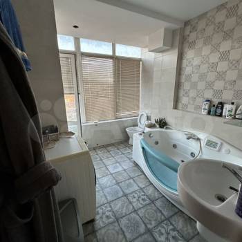 Сдается 2-х комнатная квартира, 63 м²