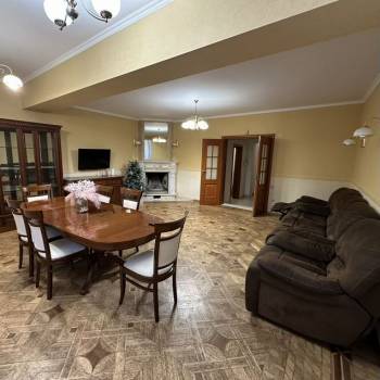 Продается Дом, 400 м²