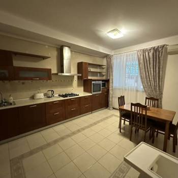 Продается Дом, 400 м²