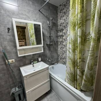 Сдается Многокомнатная квартира, 60 м²