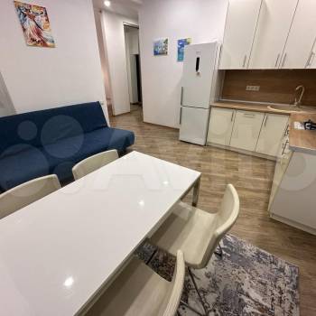 Сдается 1-комнатная квартира, 42 м²