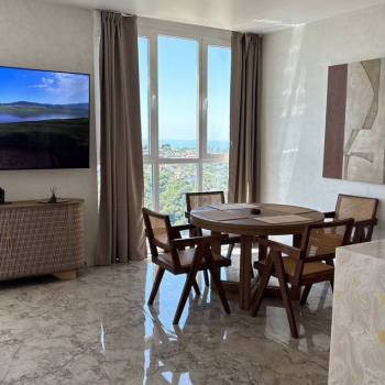 Продается 2-х комнатная квартира, 66,8 м²