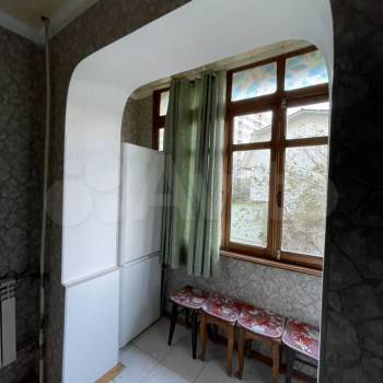 Продается 1-комнатная квартира, 42 м²