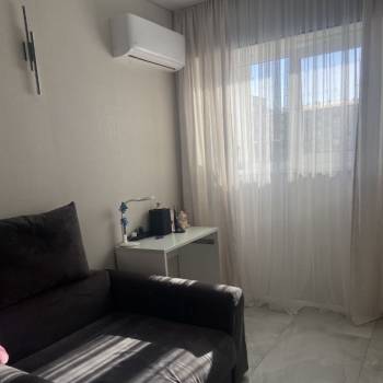 Продается 1-комнатная квартира, 35 м²