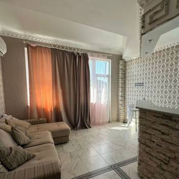 Продается 1-комнатная квартира, 45 м²