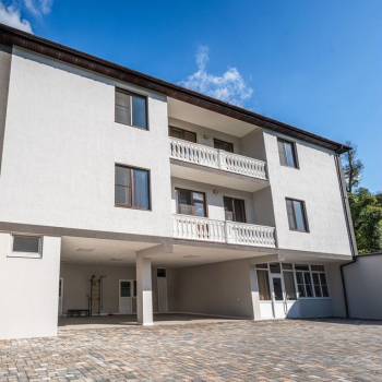 Продается Дом, 550 м²